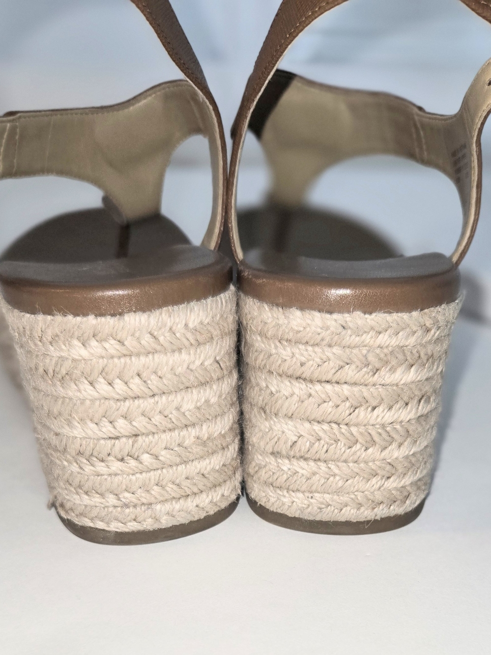 Michael Kors Tan Espadrille Leather Wedge Heel Thong Sandal Women's Size 8.5 - Picture 6 of 13